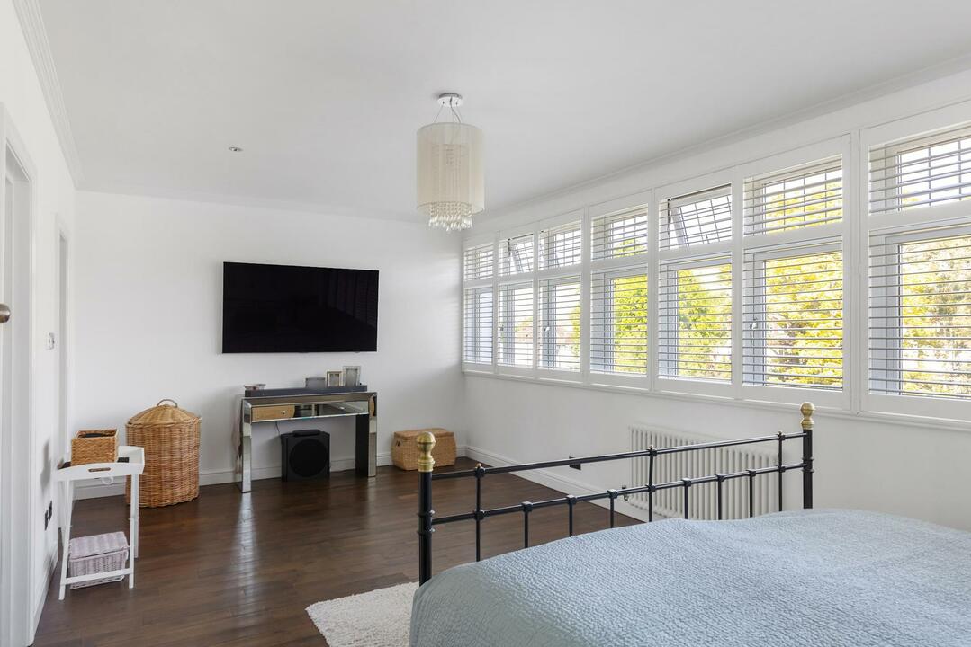 5 bed semi-detached house for sale in Elm Grove Road, Ealing  - Property Image 17