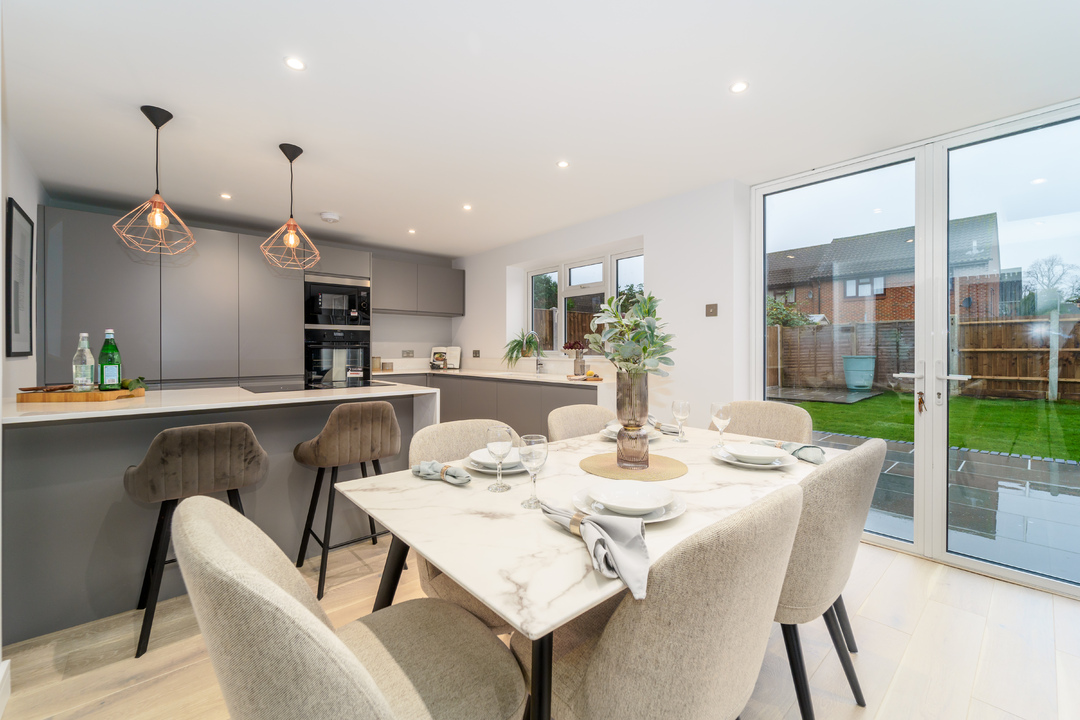 3 bed terraced house for sale in Malthouse Square, Beaconsfield  - Property Image 18