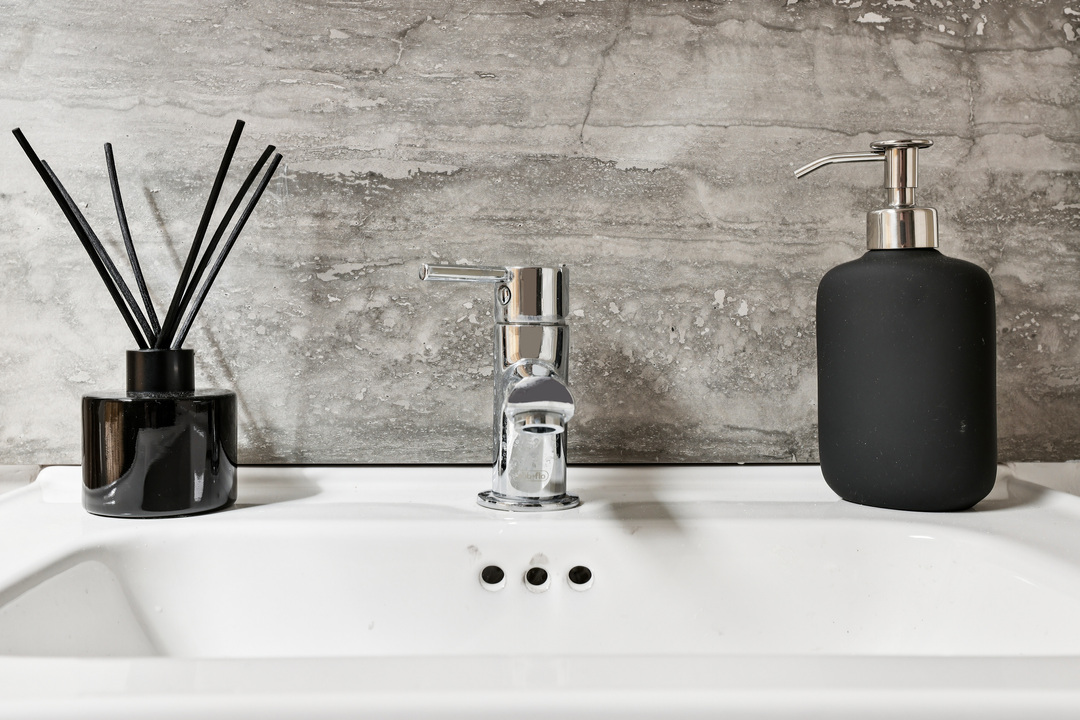 5 bed terraced house for sale in Endsleigh Road, Ealing, London, W13 14