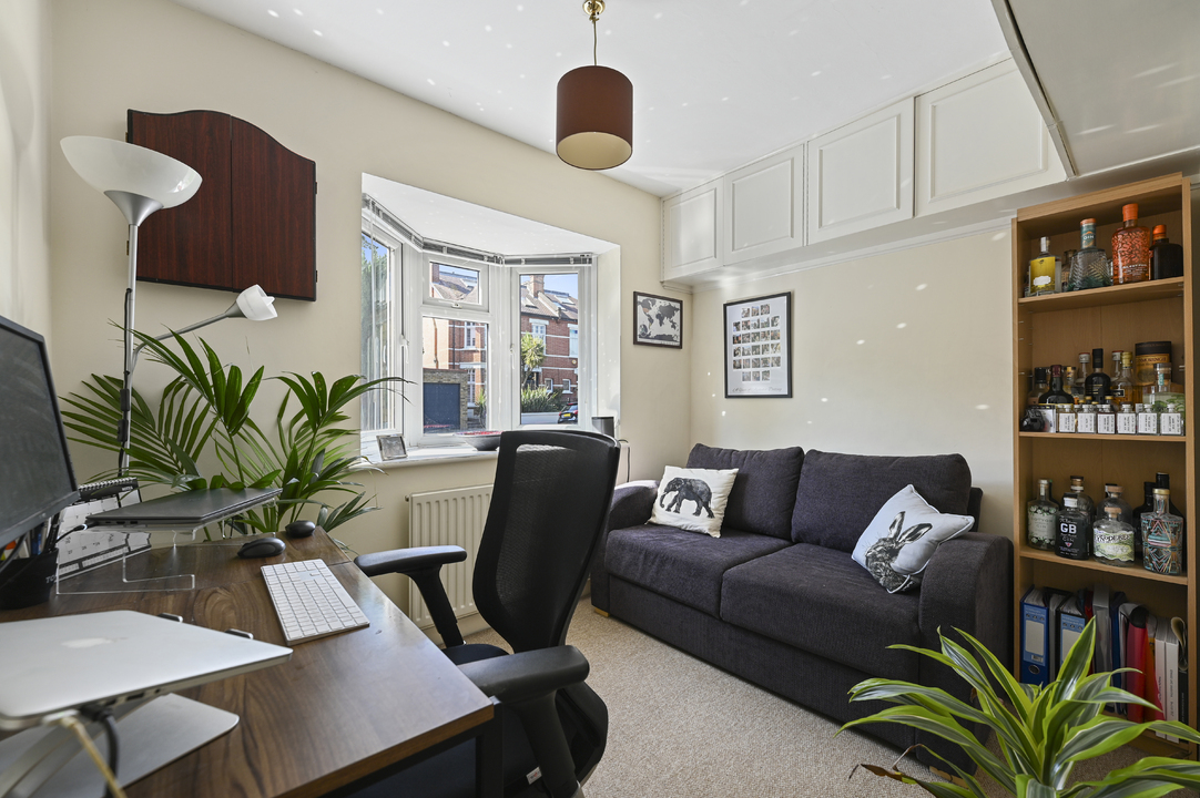 2 bed apartment for sale in Ealing, London  - Property Image 10