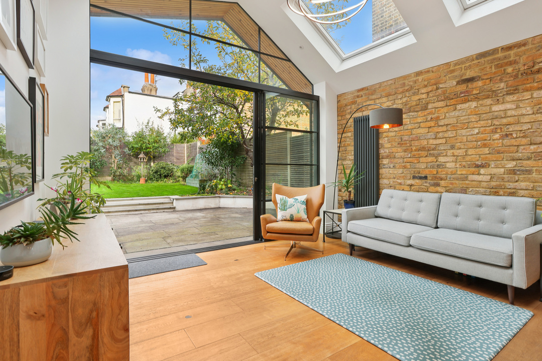 5 bed semi-detached house for sale in Elers Road, Ealing, London, W13  - Property Image 4