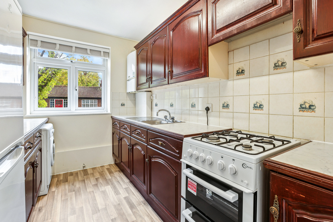 3 bed apartment for sale in Eaton Rise, Ealing, London, W5  - Property Image 8