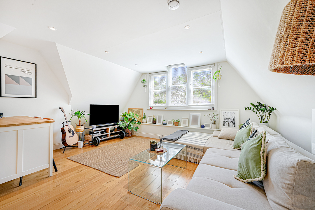 1 bed apartment to rent in North Common Road, Ealing  - Property Image 14
