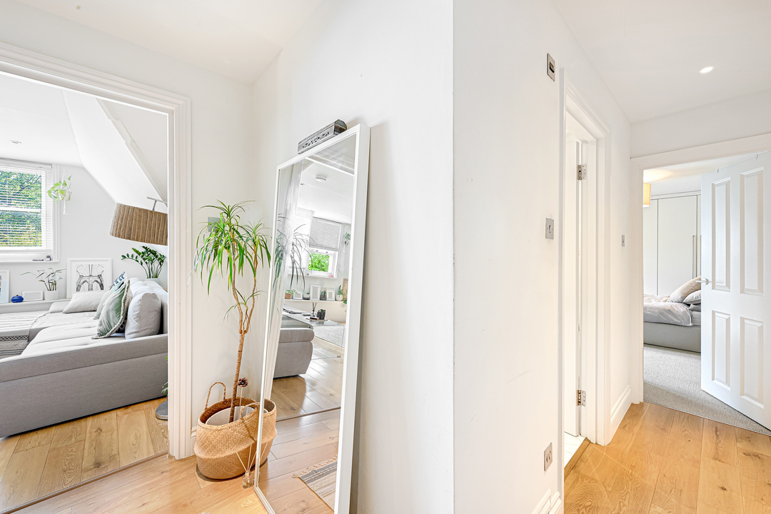 1 bed apartment to rent in North Common Road, Ealing 15