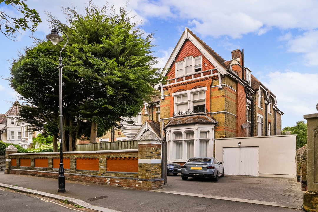 1 bed apartment to rent in North Common Road, Ealing  - Property Image 23