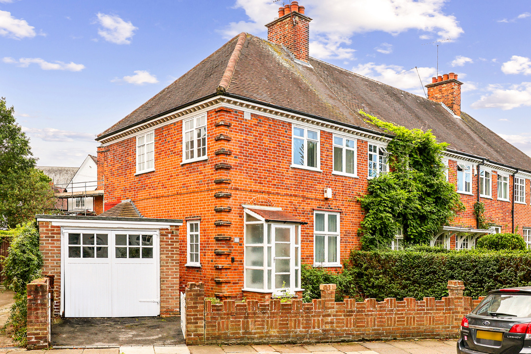 3 bed end of terrace house for sale in Meadvale Road, Ealing, W5 1