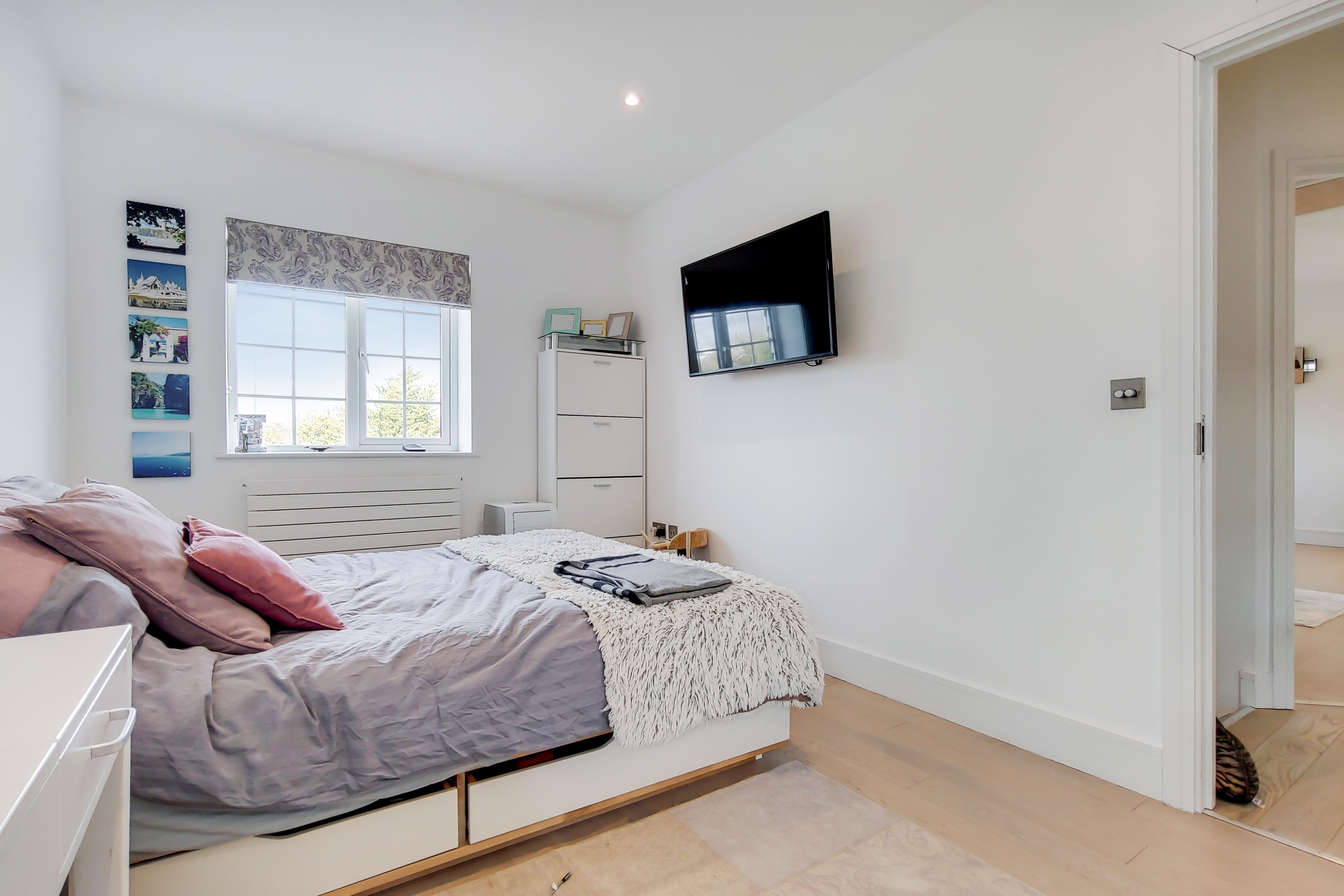1 bed apartment to rent in Boddington Gardens, Acton 6