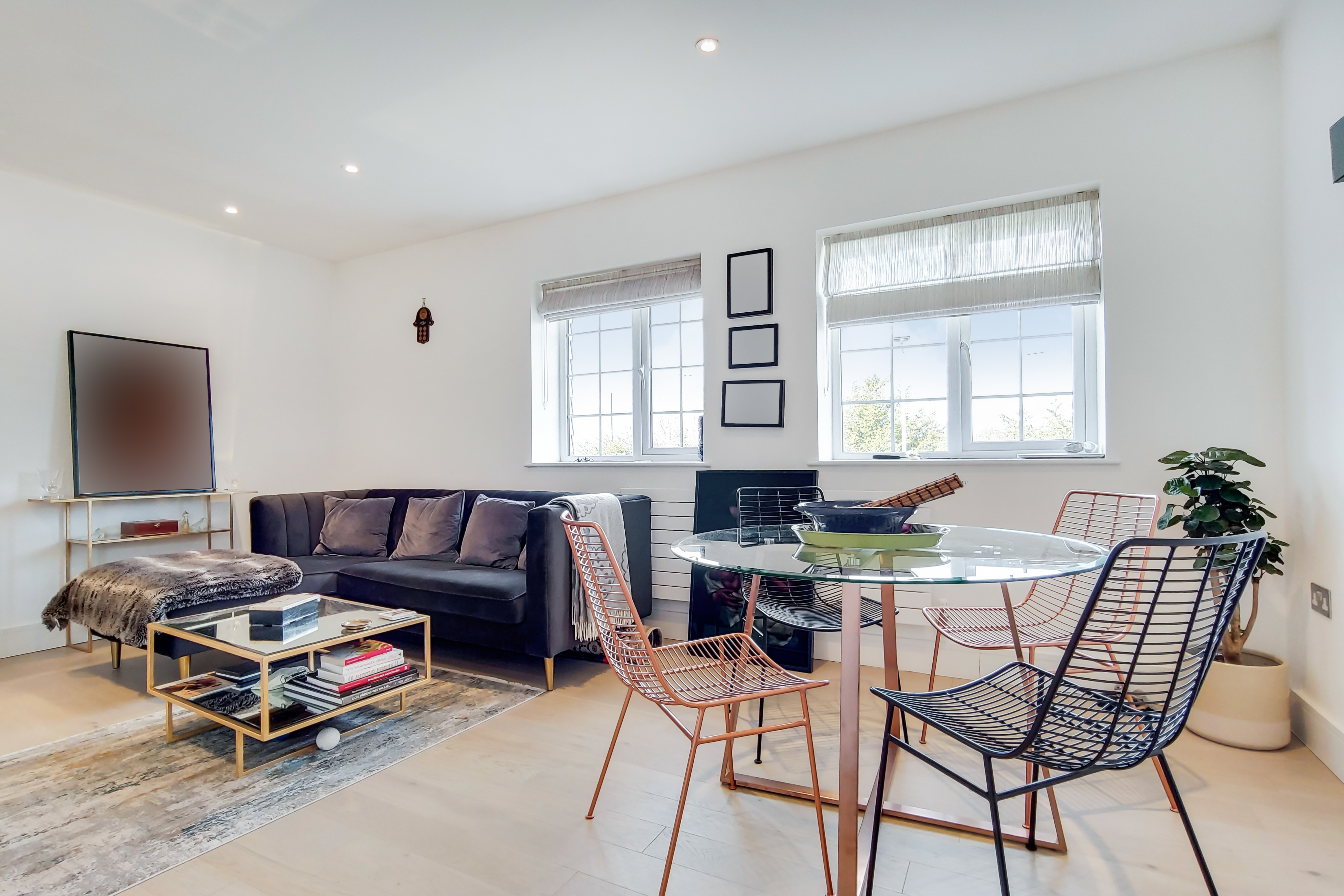 1 bed apartment to rent in Boddington Gardens, Acton 2