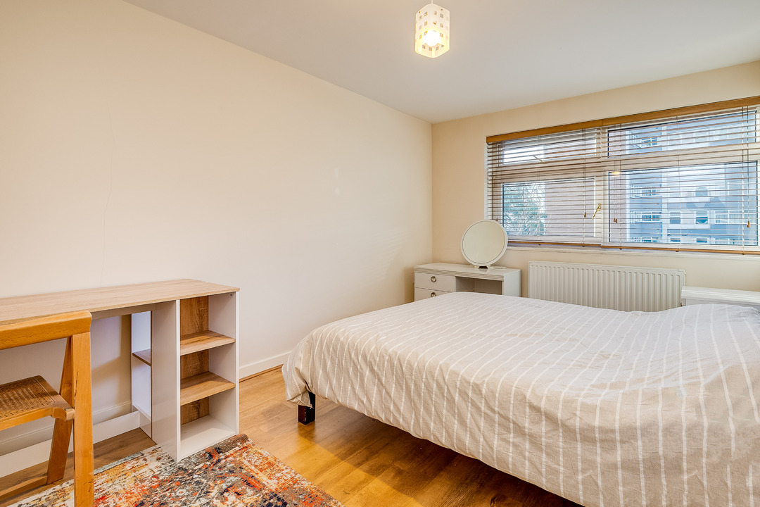 4 bed terraced house for sale in Ealing, London  - Property Image 13