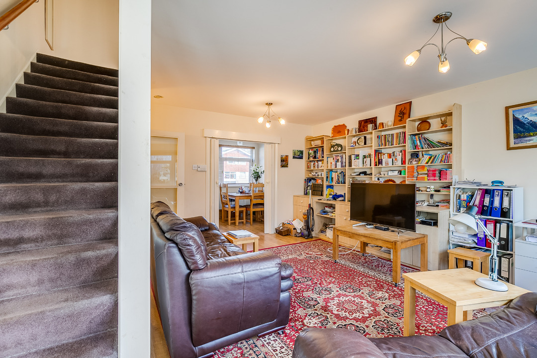 4 bed terraced house for sale in Ealing, London 16