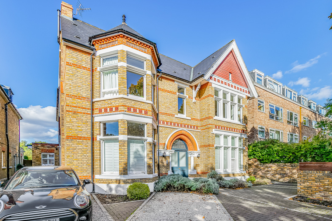 2 bed apartment for sale in Hamilton Road, Ealing  - Property Image 3
