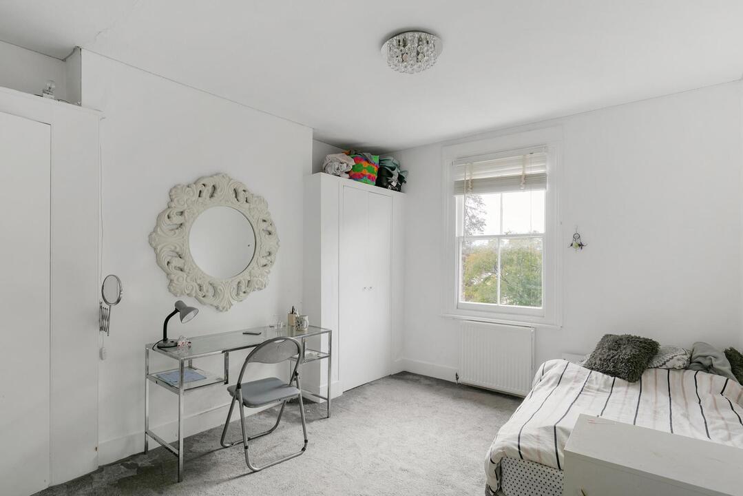 7 bed terraced house for sale in Grange Park, Ealing  - Property Image 10