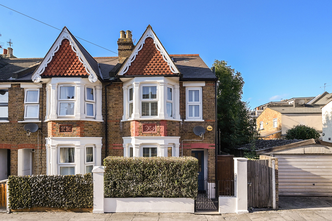 3 bed end of terrace house for sale in Hatfield Road, London  - Property Image 4