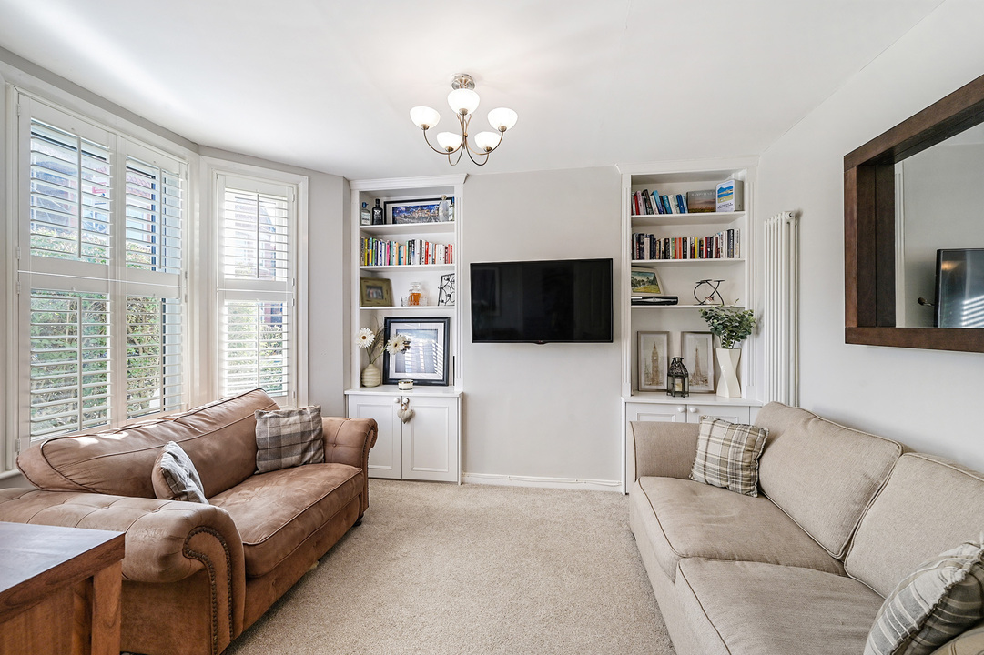 3 bed end of terrace house for sale in Hatfield Road, London  - Property Image 9