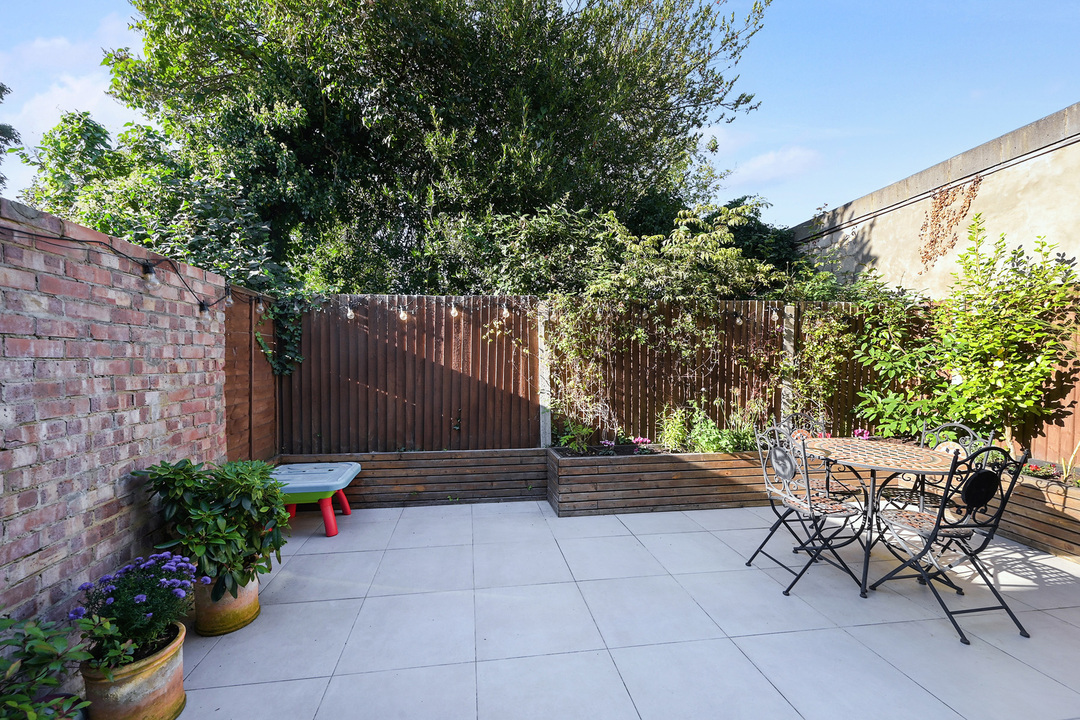 3 bed end of terrace house for sale in Hatfield Road, London  - Property Image 14