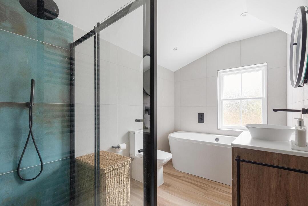 2 bed end of terrace house for sale in Orchard Road, Brentford 14