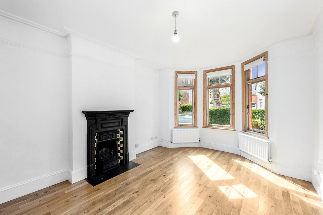 4 bed semi-detached house for sale in Woodfield Crescent, Ealing  - Property Image 2