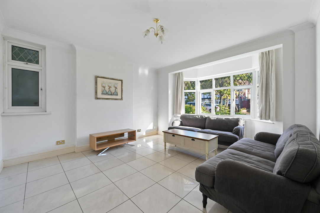 4 bed semi-detached house to rent in Princes Gardens, Acton, W3 0