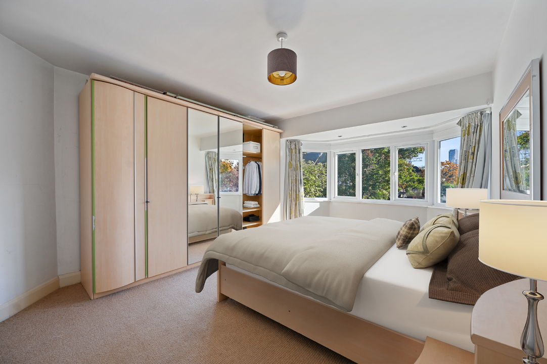 4 bed semi-detached house to rent in Princes Gardens, Acton, London, W3 3