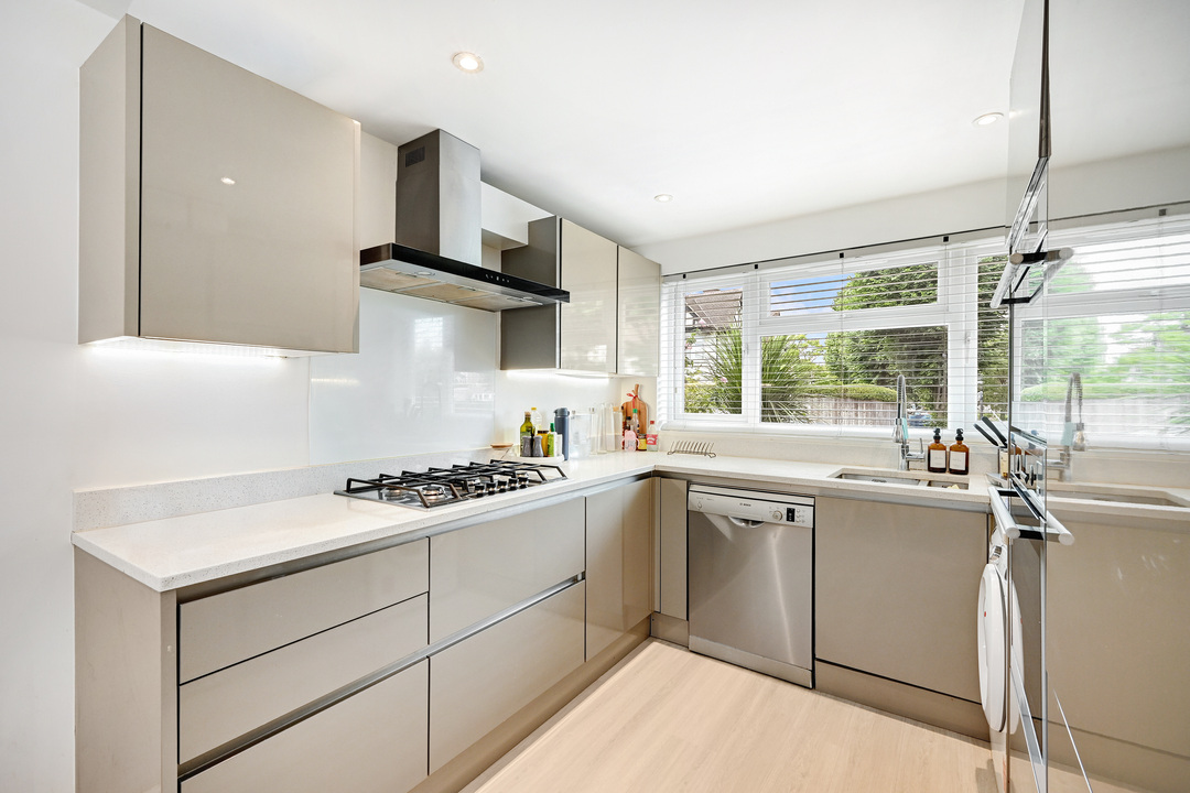 4 bed terraced house for sale in Mount Pleasant Road, Ealing  - Property Image 2