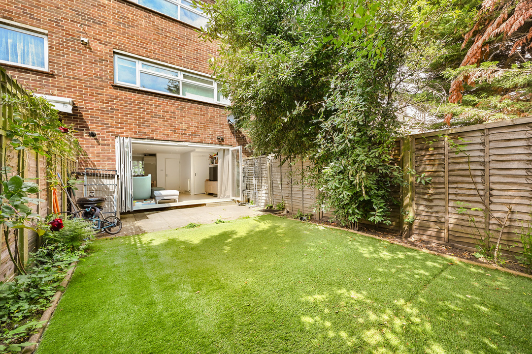 4 bed terraced house for sale in Mount Pleasant Road, Ealing  - Property Image 5