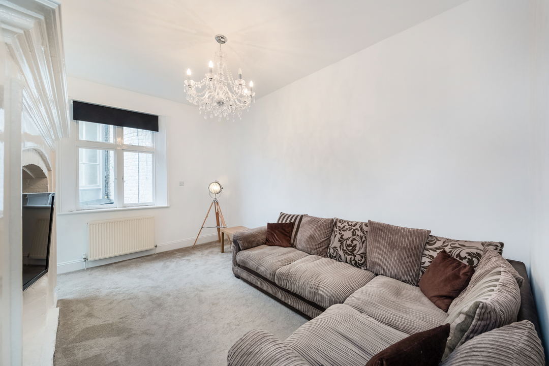 1 bed apartment for sale in St. Raphaels House, Ealing  - Property Image 5