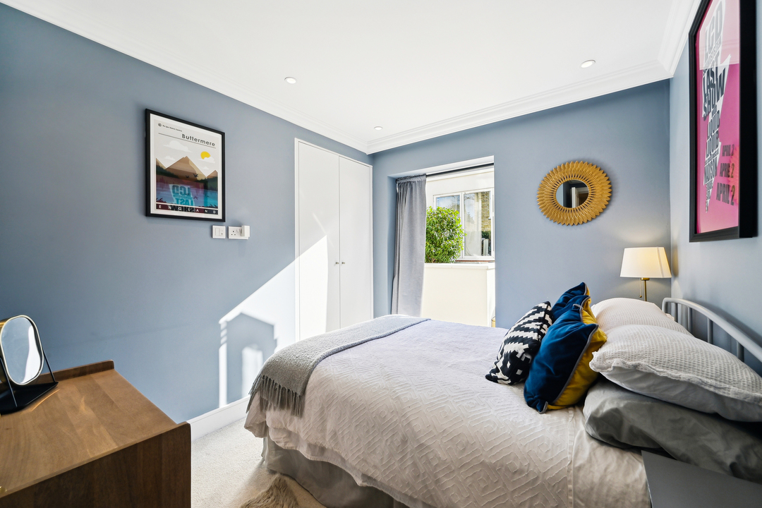 2 bed apartment for sale in Sutherland Road, Ealing 6