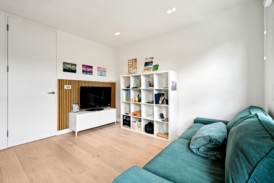 2 bed apartment for sale in Eccleston Road, Ealing 5