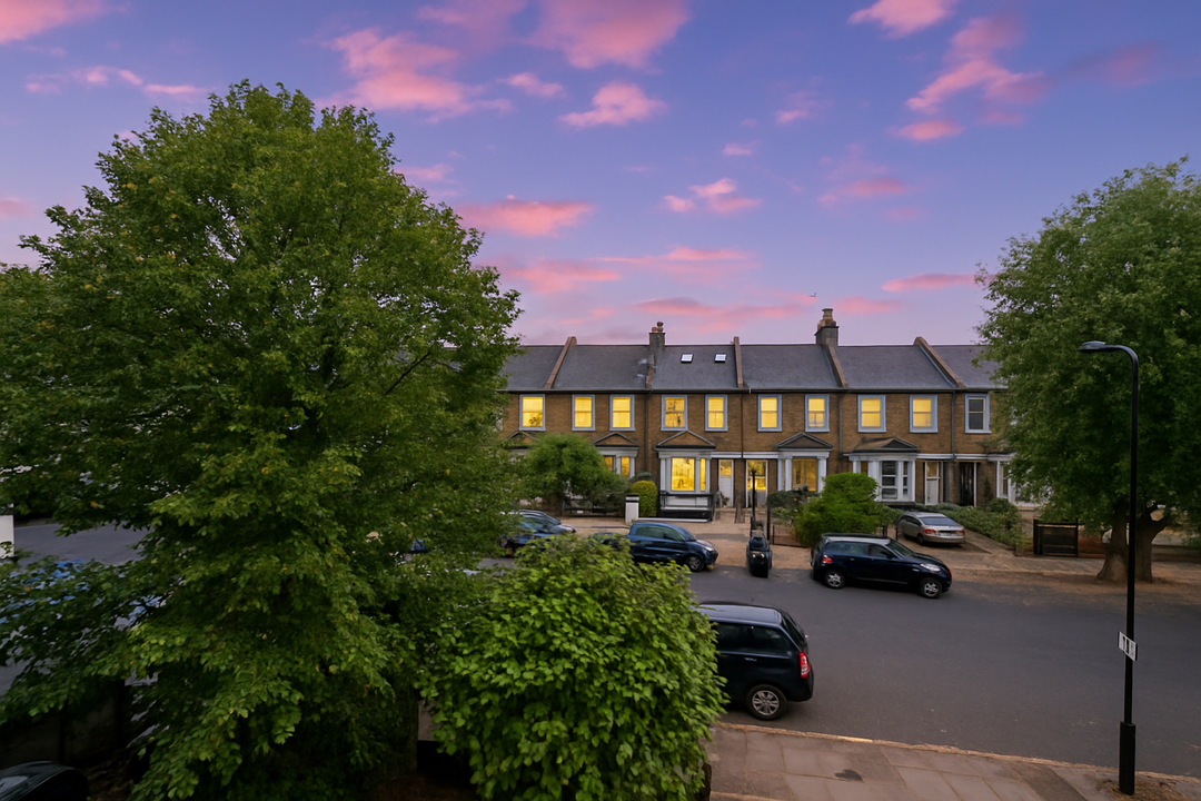 2 bed apartment for sale in Eccleston Road, Ealing 16