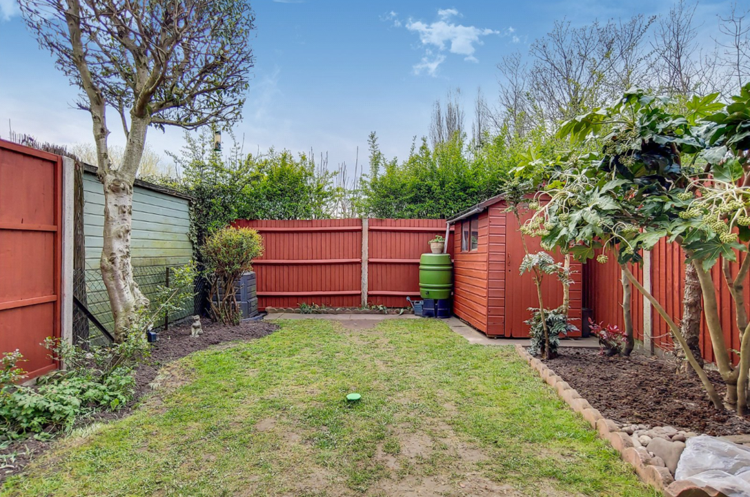 3 bed terraced house to rent in Billets Hart Close, London  - Property Image 13