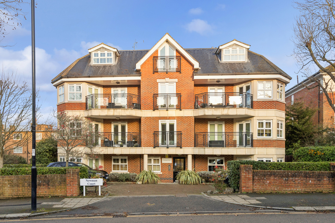 2 bed apartment for sale in Castlebar Park, Ealing, London, W5 - Property Image 1