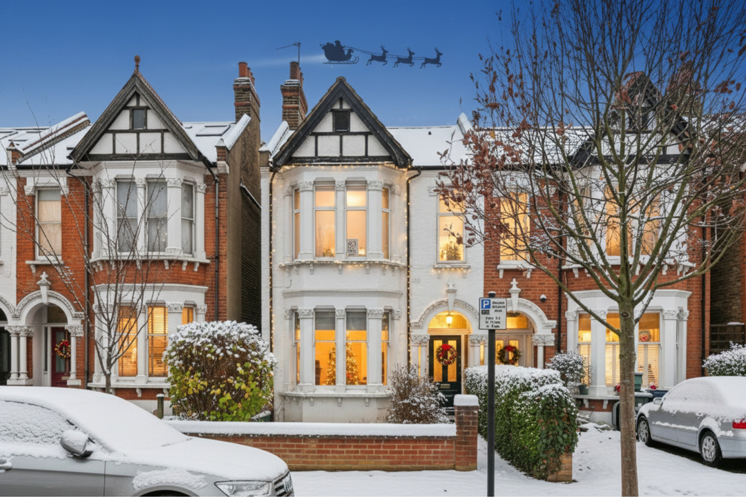 1 bed apartment for sale in Bradley Gardens, Ealing, London, W13