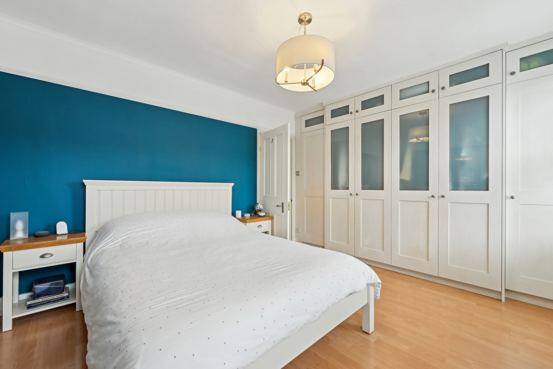 2 bed terraced house for sale in Endsleigh Road, Ealing  - Property Image 14