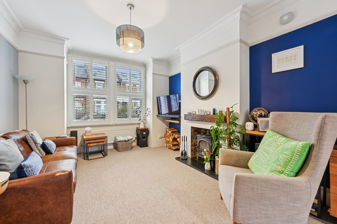 2 bed terraced house for sale in Endsleigh Road, Ealing  - Property Image 3