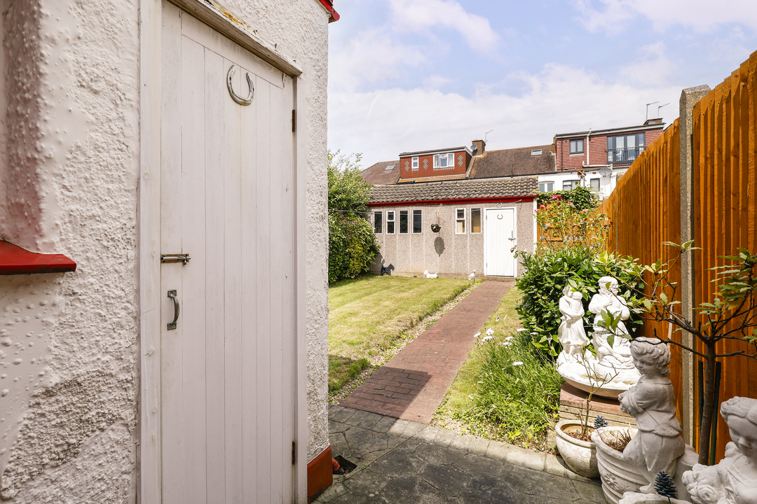 3 bed terraced house for sale in Cecil Road, Acton  - Property Image 15