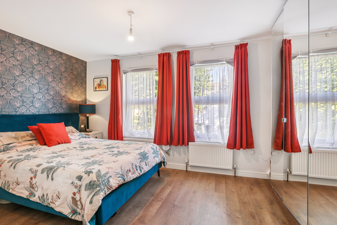3 bed house for sale in Alexandria Road, London  - Property Image 13