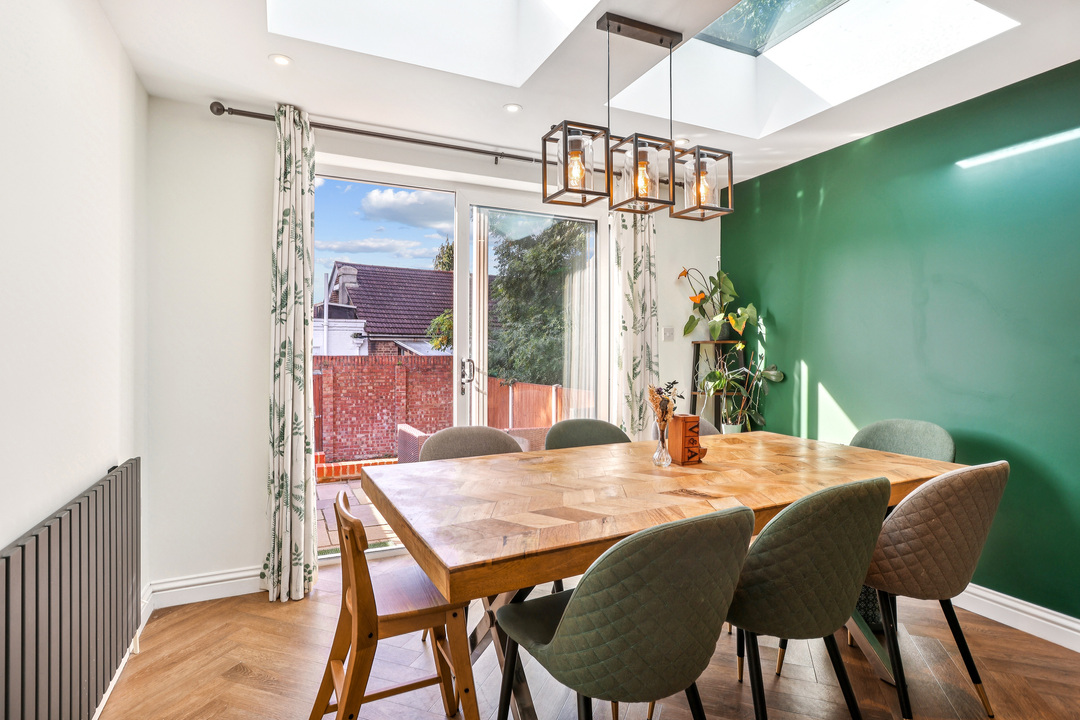 3 bed house for sale in Alexandria Road, London  - Property Image 5