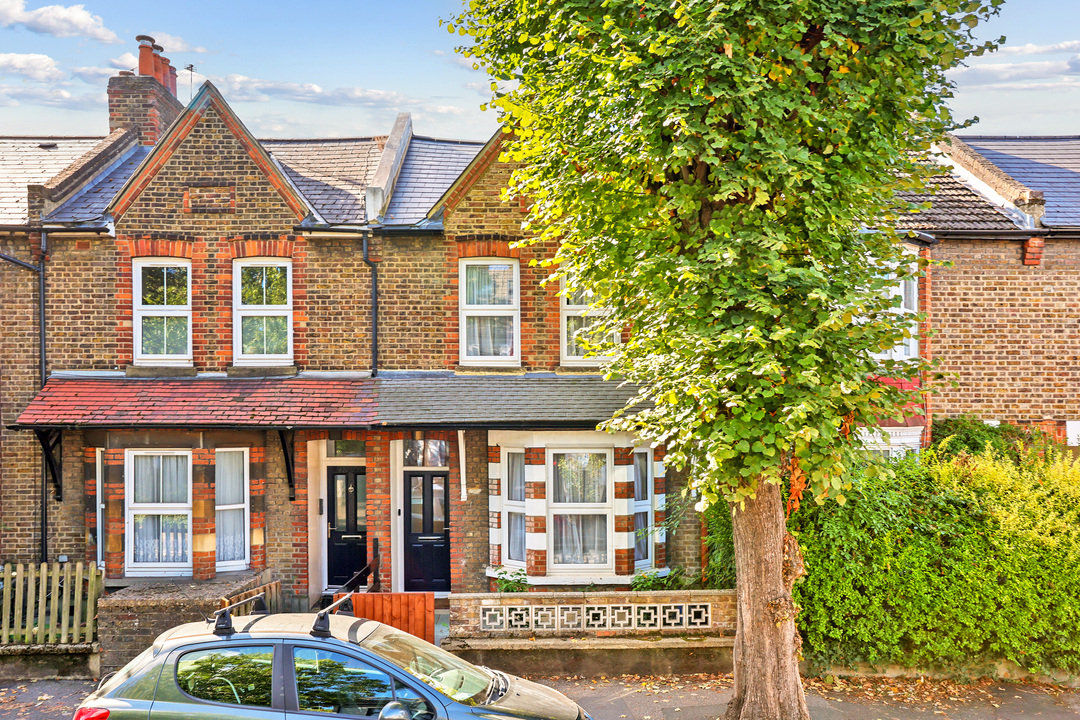 3 bed house for sale in Alexandria Road, London  - Property Image 1