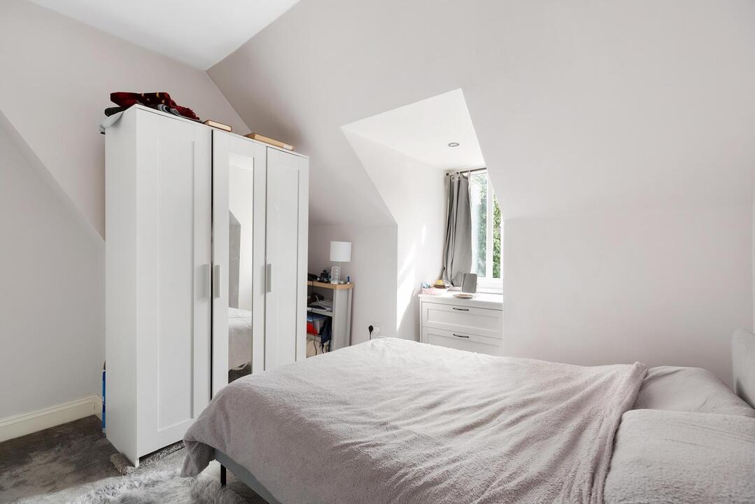 1 bed apartment for sale in Fairlawn Avenue, London  - Property Image 13