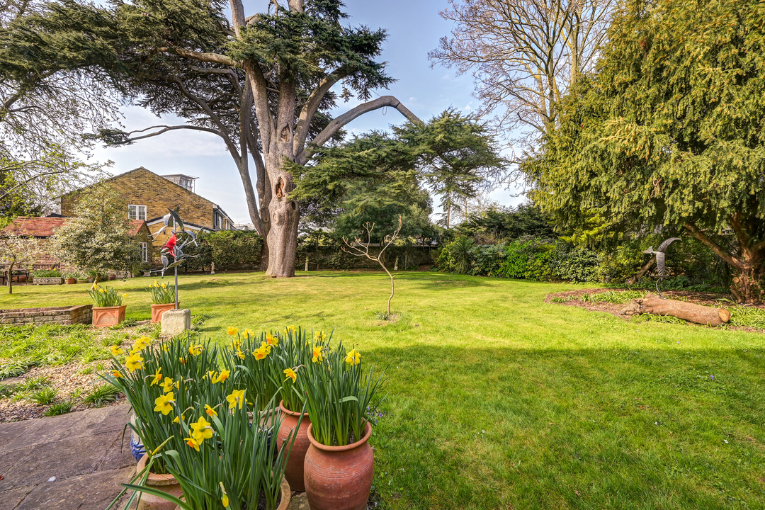 5 bed detached house for sale in The Cedars, The Butts, Upper Butts, Brentford, TW8 19