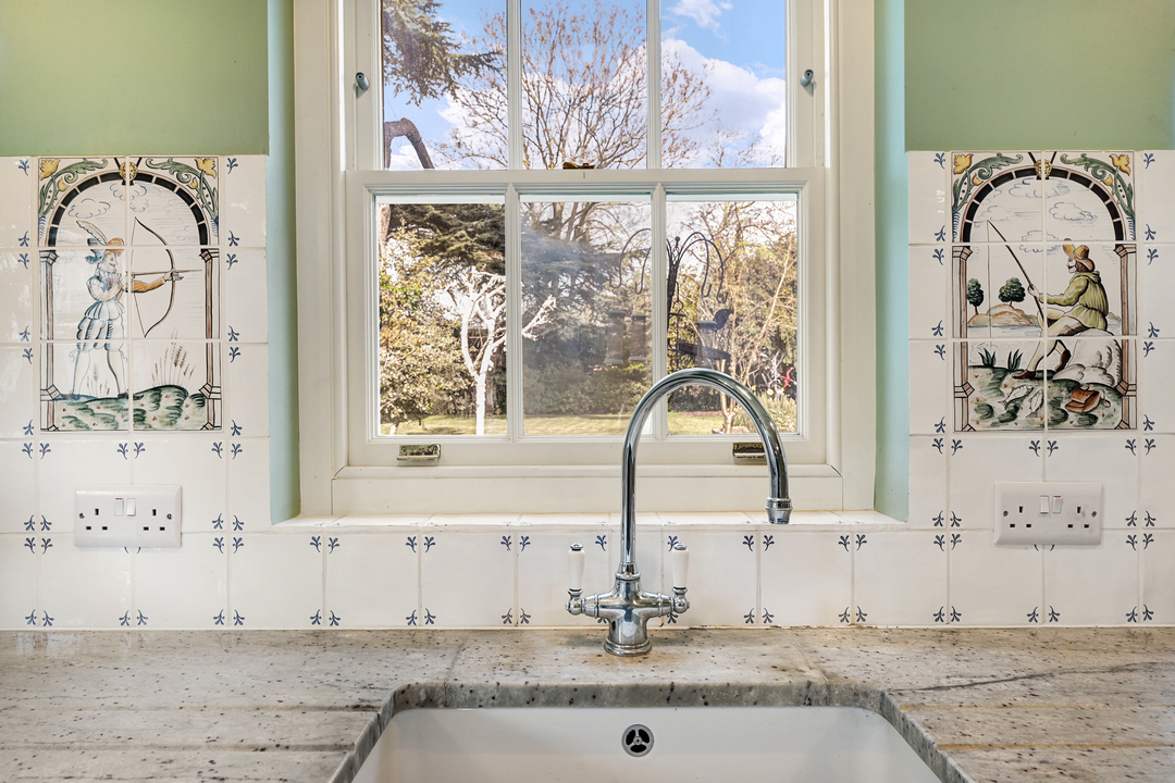 5 bed detached house for sale in The Cedars, The Butts, Upper Butts, Brentford, TW8 11