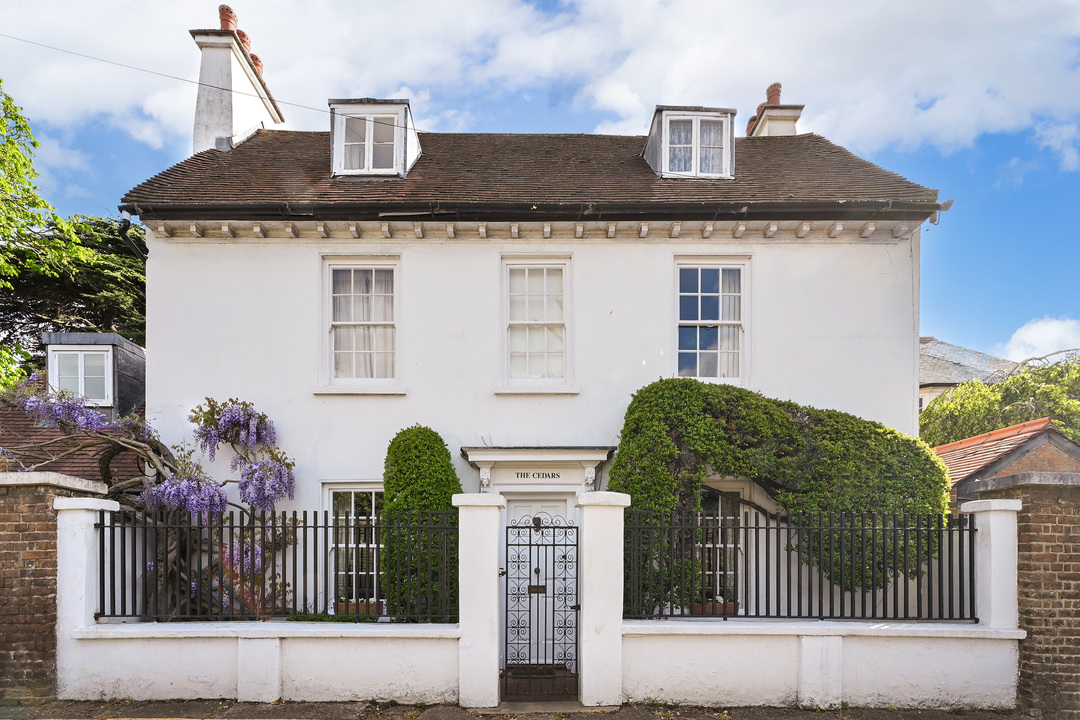 5 bed detached house for sale in Upper Butts, Brentford  - Property Image 11