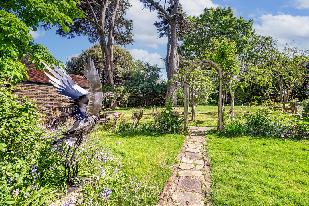 5 bed detached house for sale in The Cedars, The Butts, Upper Butts, Brentford, TW8 27