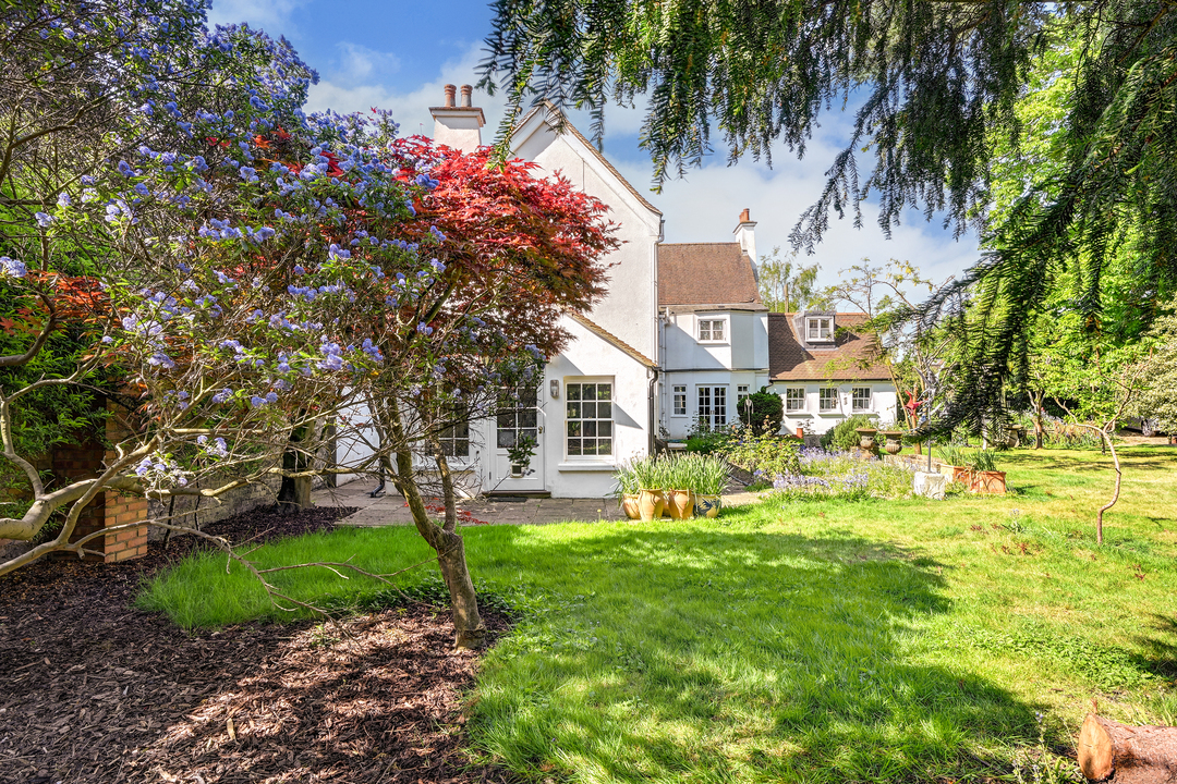 5 bed detached house for sale in The Cedars, The Butts, Upper Butts, Brentford, TW8 32