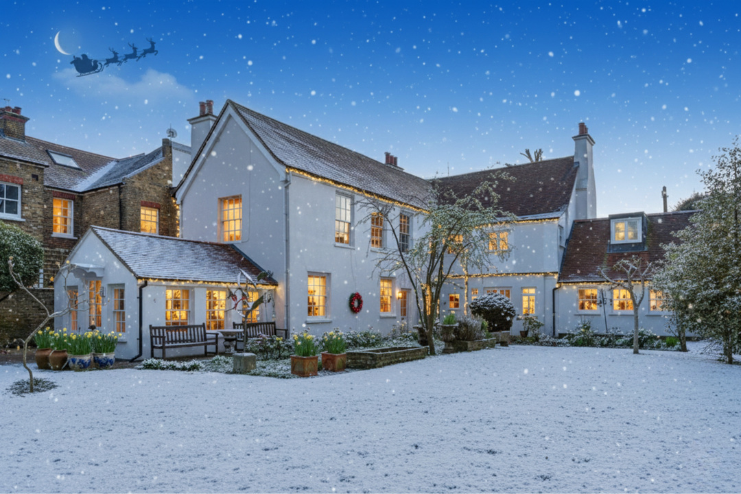 5 bed detached house for sale in The Cedars, The Butts, Upper Butts, Brentford, TW8