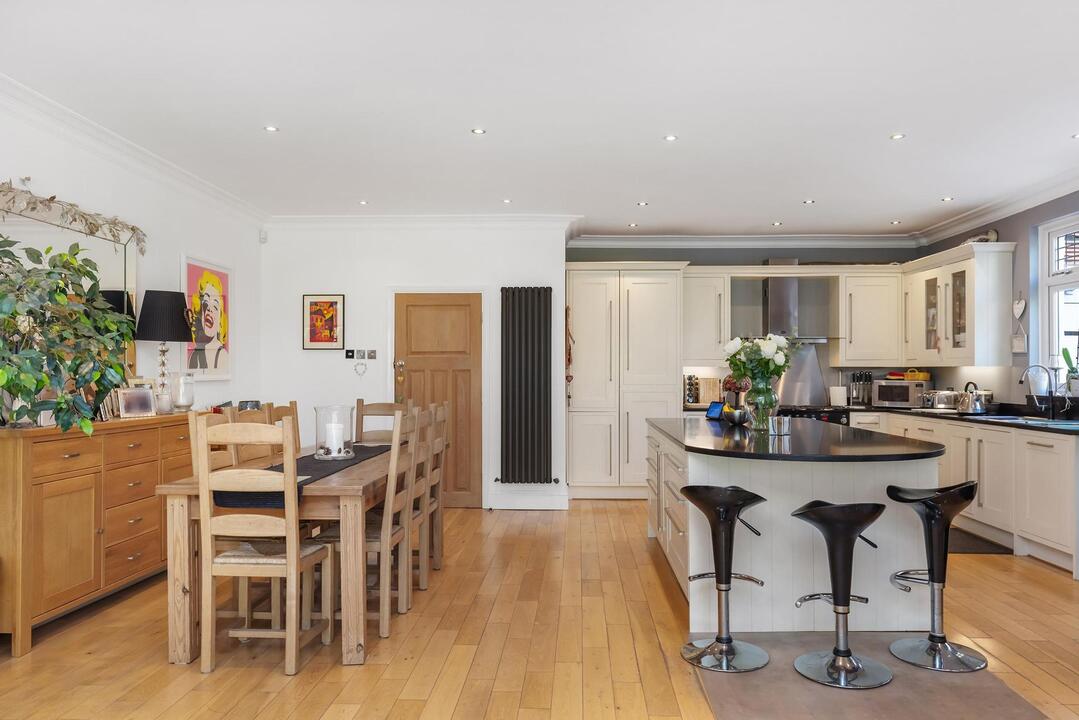 5 bed semi-detached house for sale in Elm Grove Road, Ealing 8