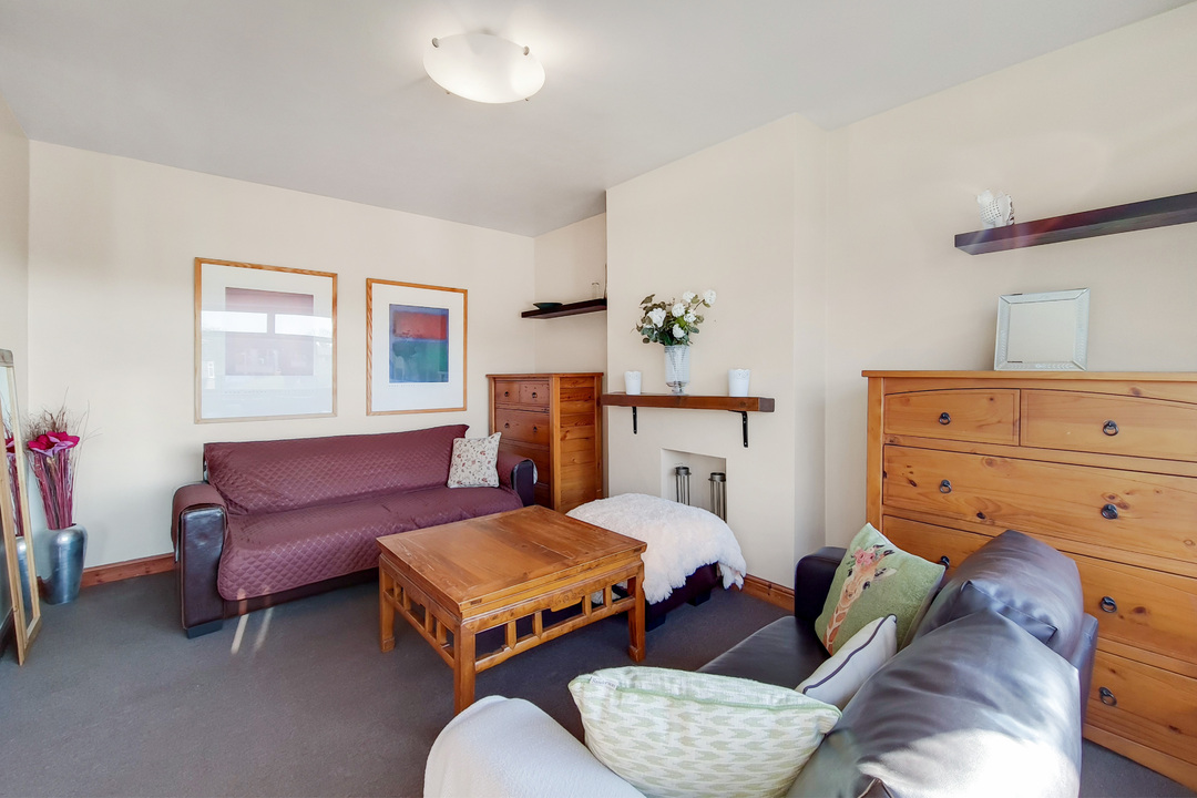 2 bed apartment for sale in Cavendish Avenue, London  - Property Image 9