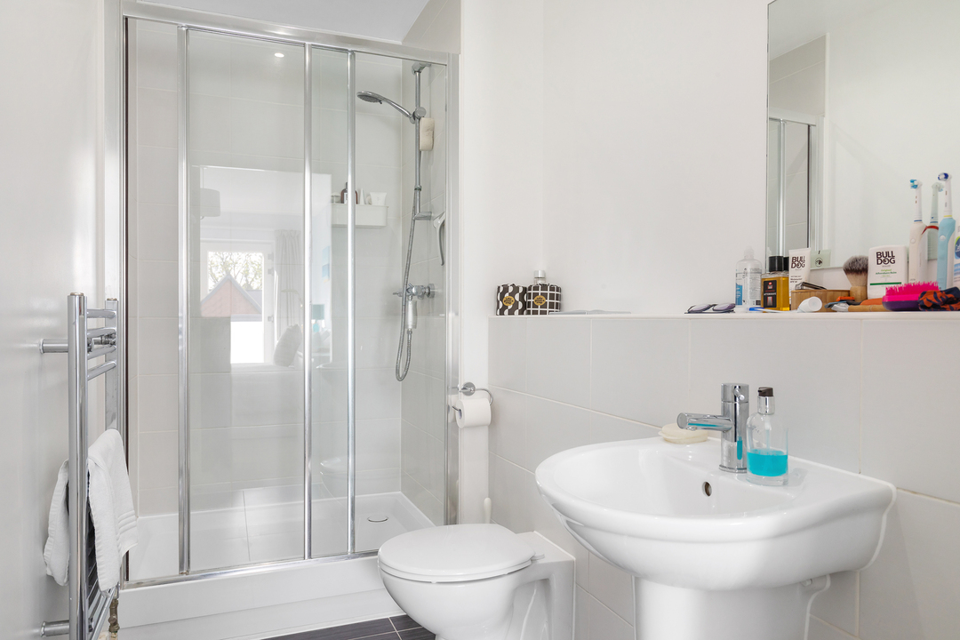 2 bed apartment for sale in Drayton Green, London 7