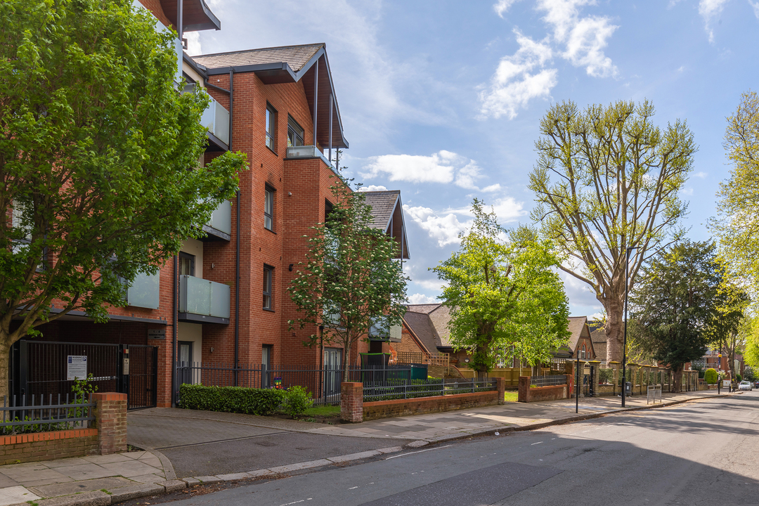 2 bed apartment for sale in Drayton Green, London - Property Image 1