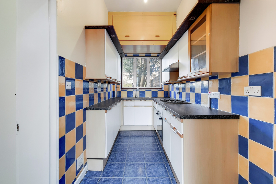 2 bed apartment to rent in Creffield Road, Ealing, London, W5 7